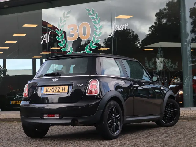 MINI One Mini 1.6 2013 Benzine 2