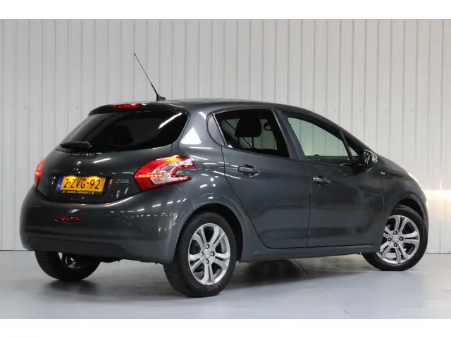 Peugeot 208 1.2 PureTech Style Pack Plus 2015 Benzine 8