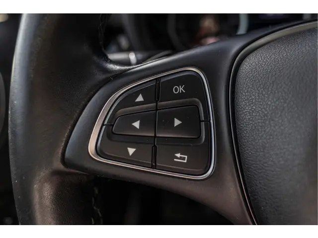 Mercedes-Benz B-Klasse 250 e 28 kWh 2016 Elektrisch 31
