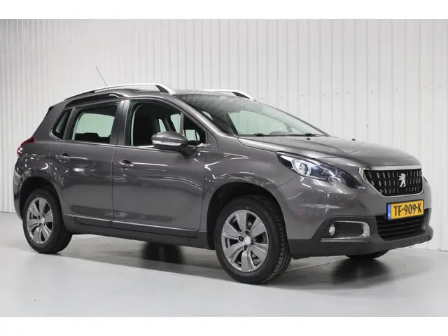 Peugeot 2008 1.2 PureTech Blue Lion 2018 Benzine 4