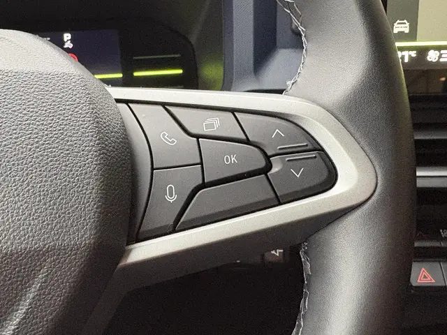 Dacia Duster 1.6 Hybrid Journey 2025 Hybride Benzine 22