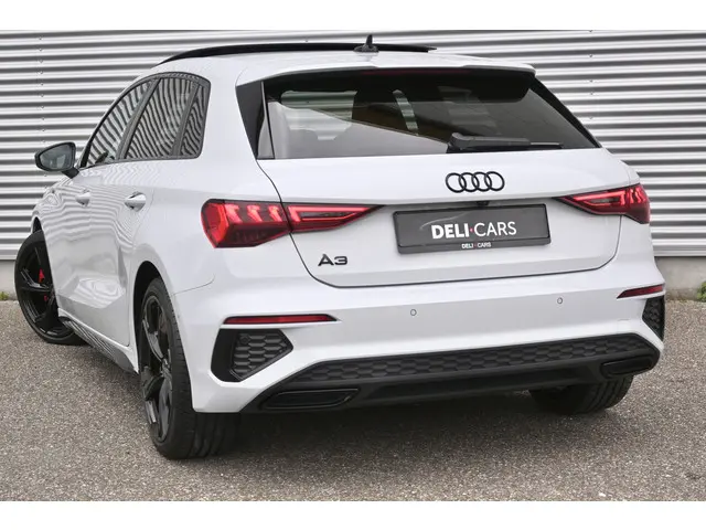 Audi A3 Sportback 35 TFSI S-Line 2021 Benzine 3