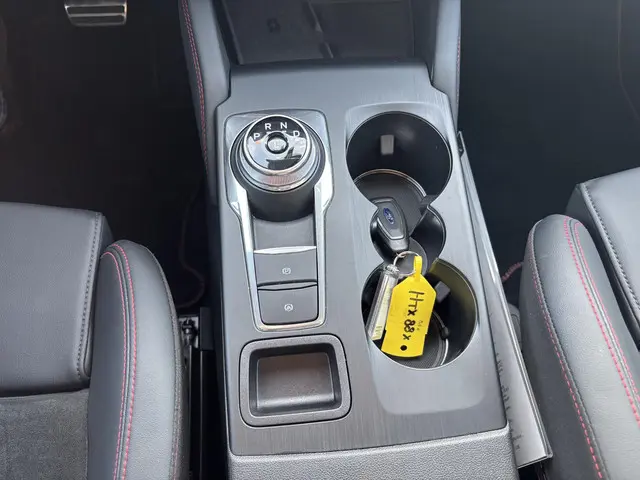 Ford Kuga 2.5 PHEV ST-Line X 2025 Hybride Benzine 19