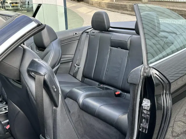BMW 4 Serie Cabrio 428i High Executive 2014 Benzine 14
