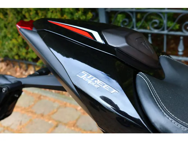 Triumph Street Triple 765 RS ABS Edition 2017 Benzine 17