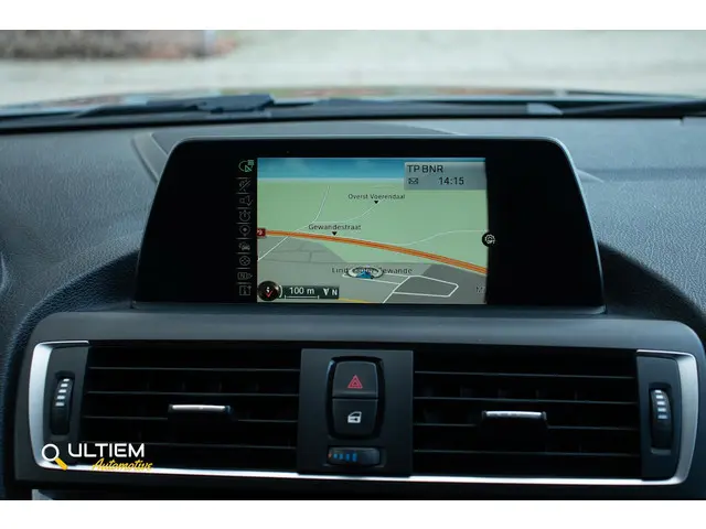 BMW 1 Serie 118i 2016 Benzine 11