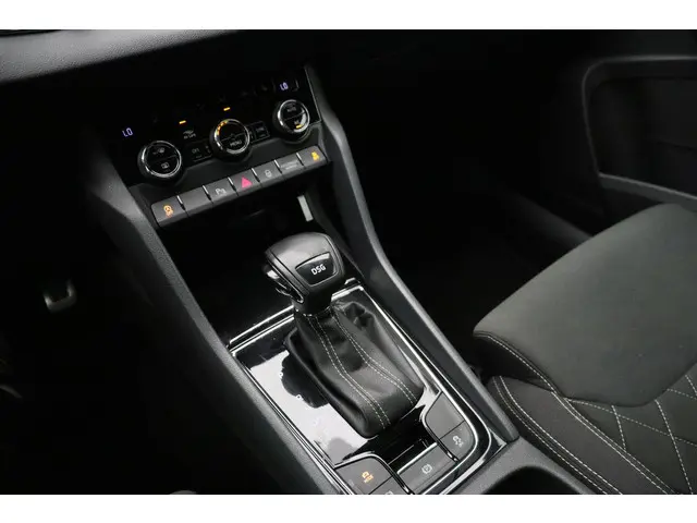 Škoda Karoq 1.5 TSI ACT Sportline Business 2020 Benzine 19