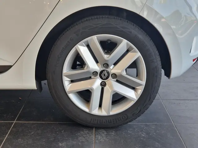 Renault Clio 1.0 TCe 90 GPF evolution 2024 Benzine 23