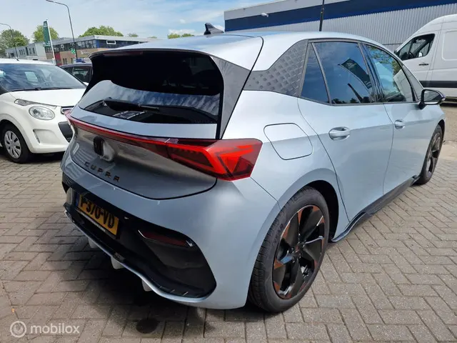 CUPRA Born Adrenaline One 62 kWh 2022 Elektrisch 6
