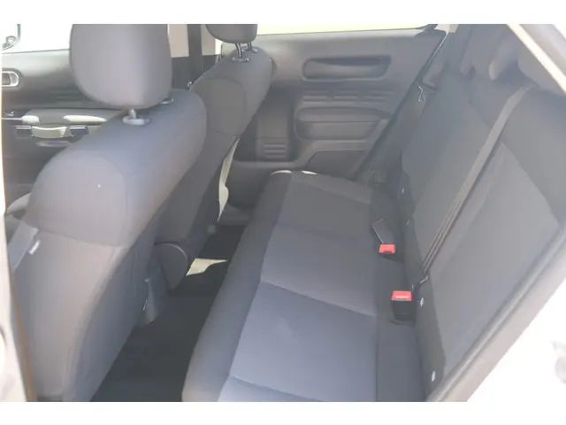 Citroën C4 Cactus 1.2 PureTech Shine 2017 Benzine 22