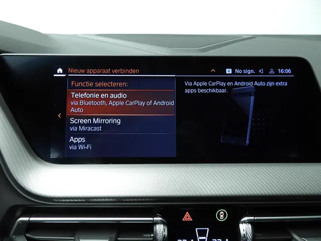 BMW 2 Serie Gran Coupe 220i 2022 Benzine 33