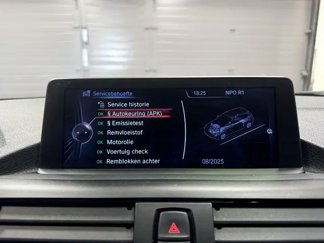 BMW 1 Serie 116i EDE Executive 2013 Benzine 10