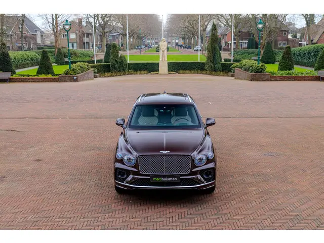 Bentley Bentayga 3.0 V6 Hybrid 2022 Hybride Benzine 136