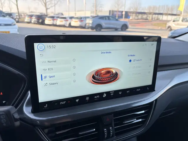 Ford Kuga 2.5 PHEV Titanium 2026 Hybride Benzine 33