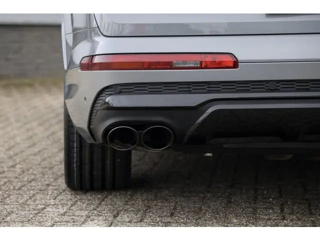 Audi Q7 55 TFSI e quattro S-Line 2022 Hybride Benzine 39