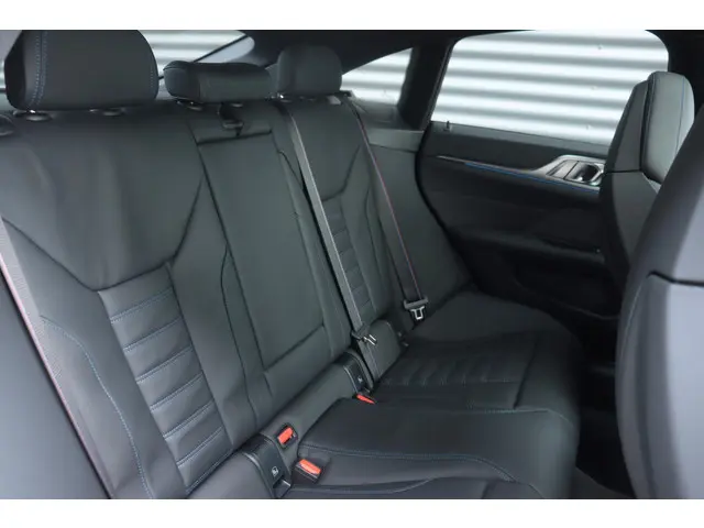 BMW i4 eDrive40 2024 Elektrisch 10