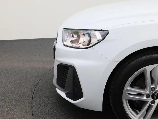 Audi A1 Sportback 35 TFSI/150PK S Line 2021 Benzine 28