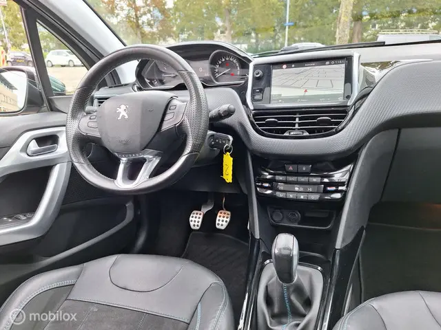 Peugeot 2008 1.2 PURETECH ALLURE CROSSWAY 2017 Benzine 31