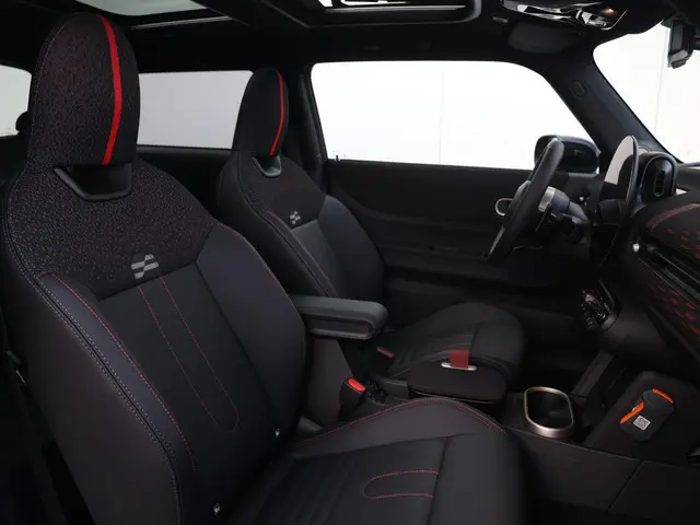 MINI 3-Deurs Cooper C 2025 Benzine 22