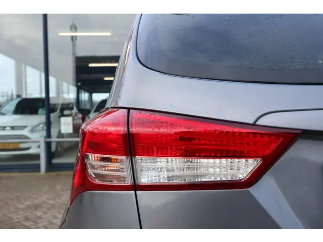 Hyundai ix20 1.6i i-Vision 2014 Benzine 35