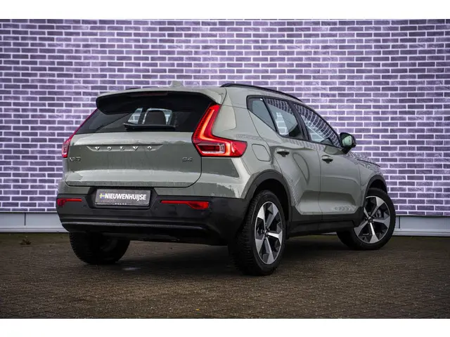 Volvo XC40 3