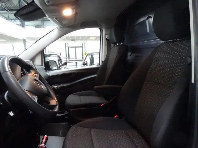 Mercedes-Benz Vito 116 CDI Extra Lang 2022 Diesel 9