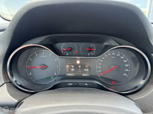 Opel Grandland X 1.2 Turbo Ultimate / Bomvol 2018 Benzine 11