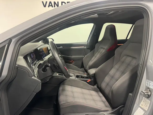 Volkswagen Golf 2.0 TSI GTI 2021 Benzine 12