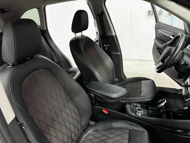 BMW X1 XDrive20i Executive *Export only* 2018 Benzine 10