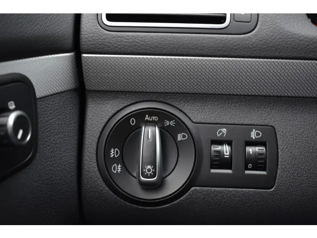 Volkswagen Touran 1.4 TSI Highline 7p. 2012 Benzine 14