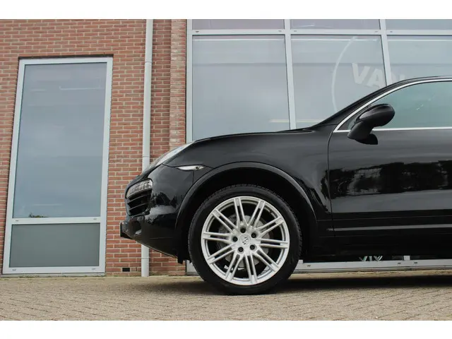 Porsche Cayenne 3.0 D 2012 Diesel 37