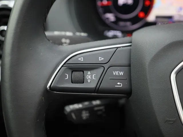 Audi Q2 35 TFSI/150PK S Line 2022 Benzine 22