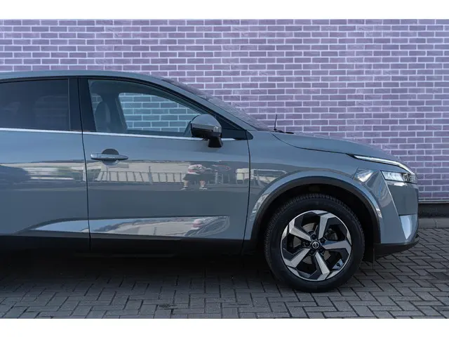 Nissan QASHQAI 1.3 MHEV Xtronic N-Connecta 2021 Benzine 8