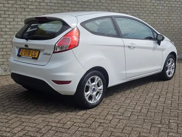 Ford Fiesta 1.25 Airco/Lmv/Stoelverwarming 2013 Benzine 6