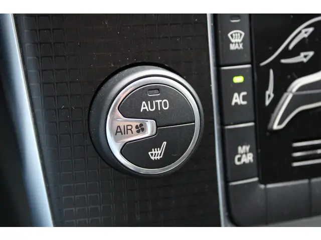 Volvo V40 2.0 D3 Business Sport 2018 Diesel 26