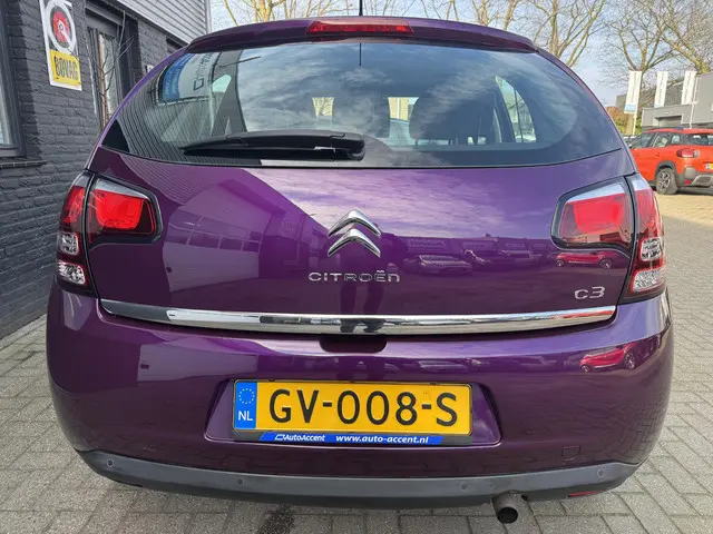 Citroën C3 1.0 PureTech Exclusive 2015 Benzine 18