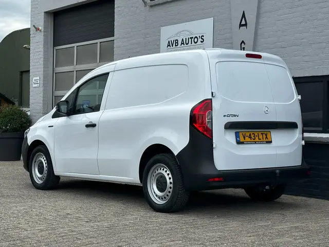 Mercedes-Benz eCitan L1 Pro 51 kWh 2024 Elektrisch 3