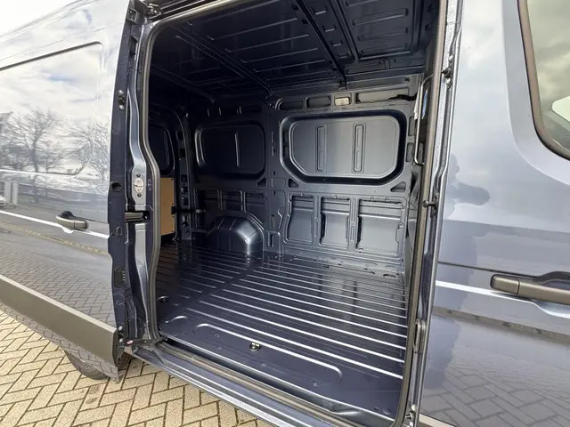 Renault Master T35 2.0 dCi 130 L2H2 Start 2024 Diesel 26