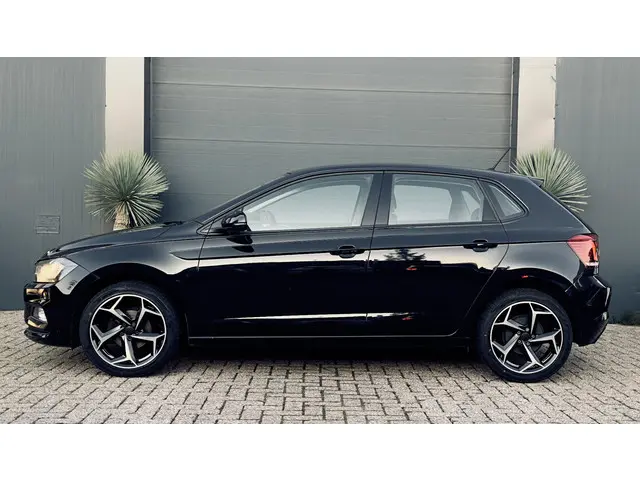 Volkswagen Polo 1.0 TSI Comfortline 2020 Benzine 18
