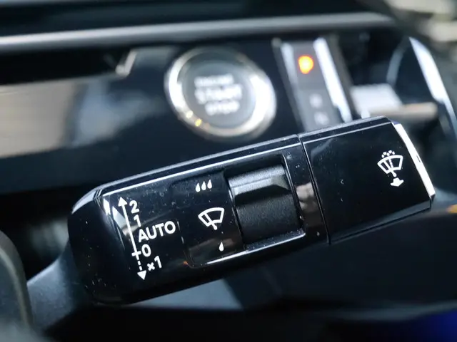 Peugeot 3008 1.2 Hybrid 136 GT 2024 Hybride Benzine 21