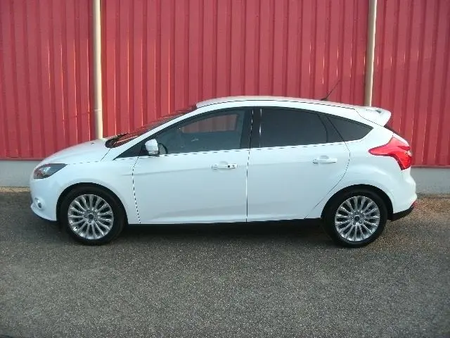 Ford Focus 1.0 EcoBoost Titanium / Airco / Navi 2012 Benzine 2