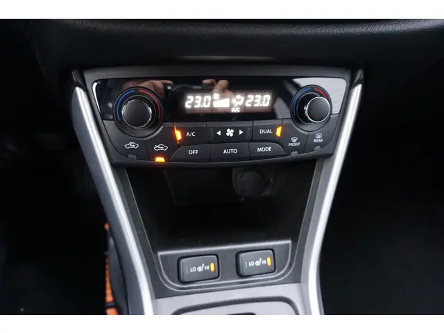 Suzuki S-Cross SX4 1.6 Exclusive AllGrip 2014 Benzine 14