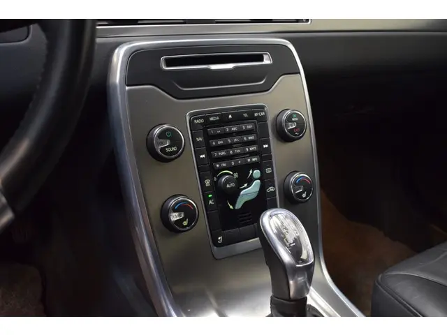 Volvo S80 T4 180pk AUT6 Limited Edition 2013 Benzine 6