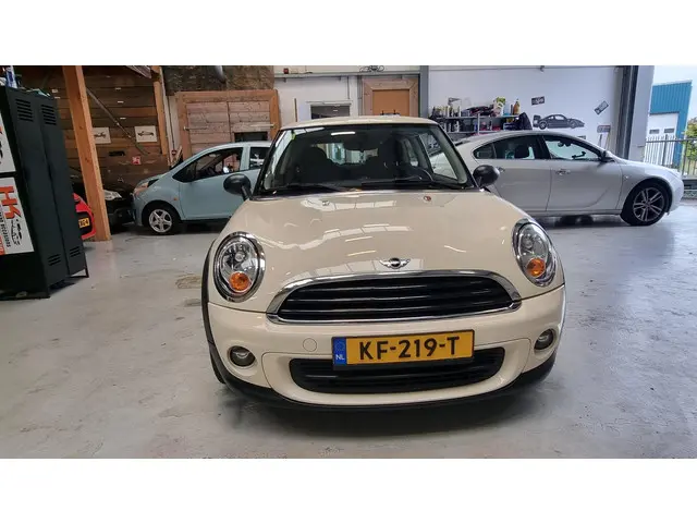 MINI One Mini 1.6 Salt 2014 Benzine 2