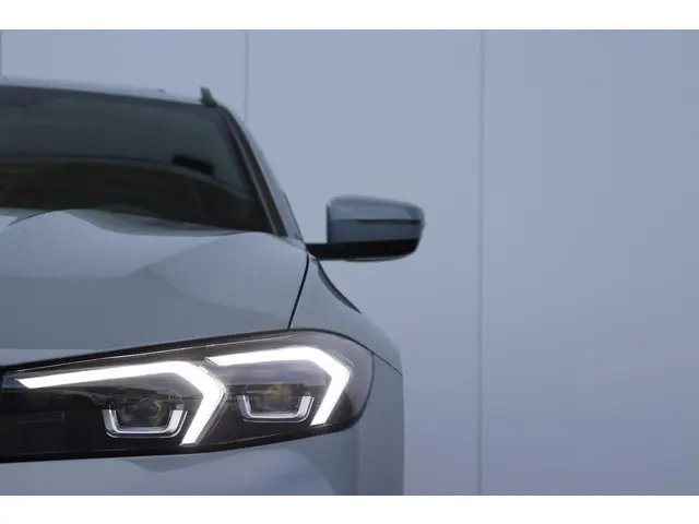 BMW 3 Serie Touring 318i 2024 Benzine 3