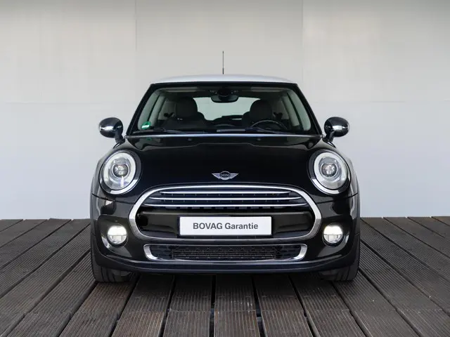 MINI 3-Deurs Cooper 2018 Benzine 3