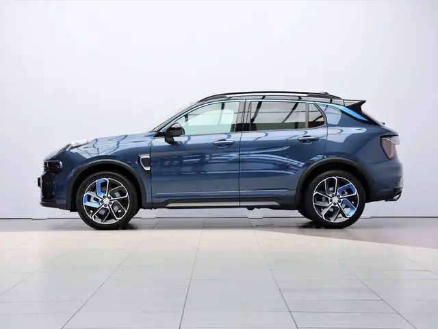 Lynk & Co 01 1.5 2023 Hybride Benzine 5