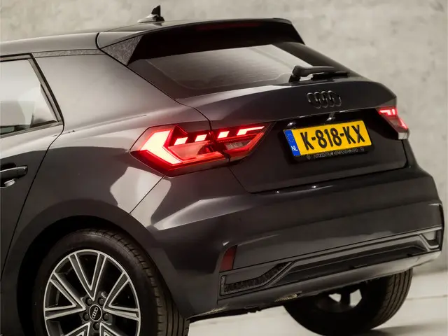 Audi A1 Sportback 25 TFSI Sport 2021 Benzine 12