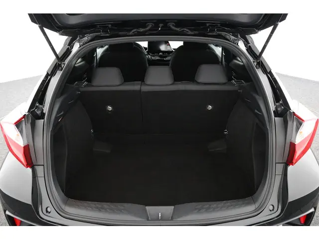 Toyota C-HR 1.8 Hybrid Style 2019 Hybride Benzine 24