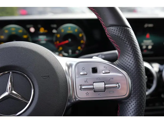 Mercedes-Benz GLA 250 AMG Line 2023 Benzine 17